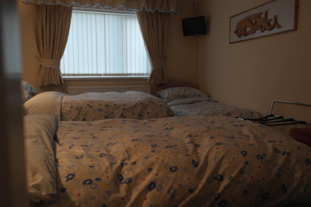 Monravon Guest House Holyhead Cameră foto